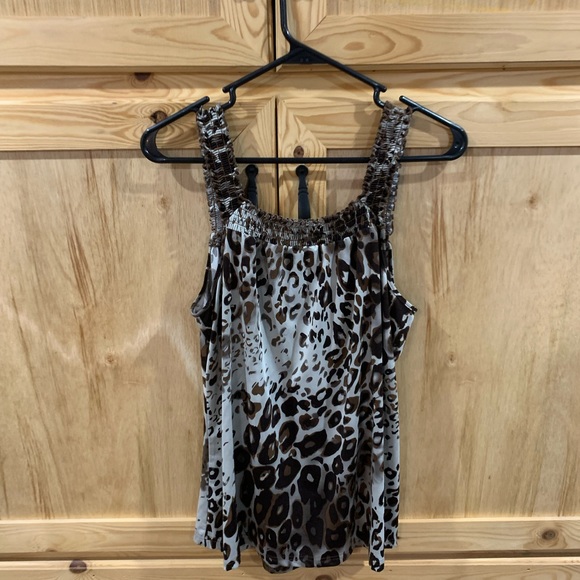 Brand unknown cheetah animal printed 2 piece pajama set size 1X - Picture 5 of 6